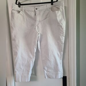 Jennifer Lopez White Denim Capri 20W